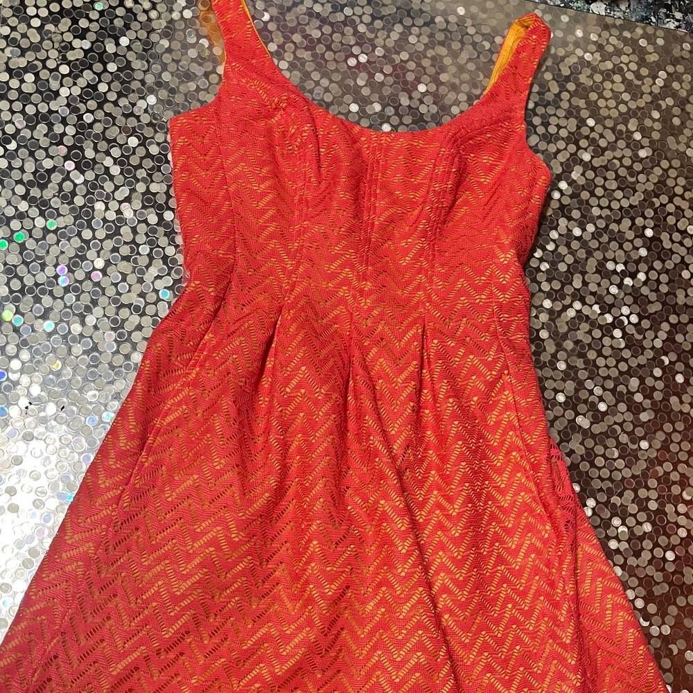 Knockout Spring fling dress!!👗